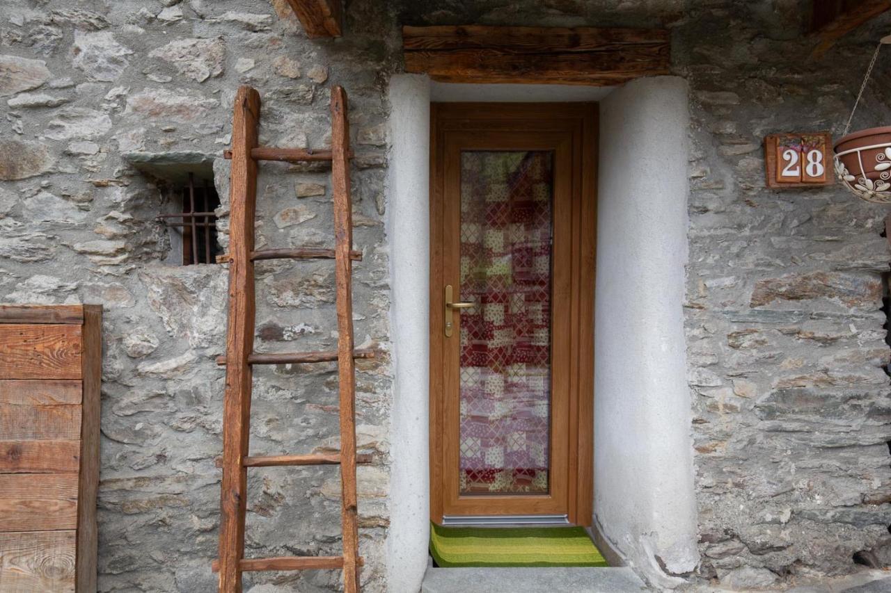 Sweet Terrace Apartment Arvier Bagian luar foto